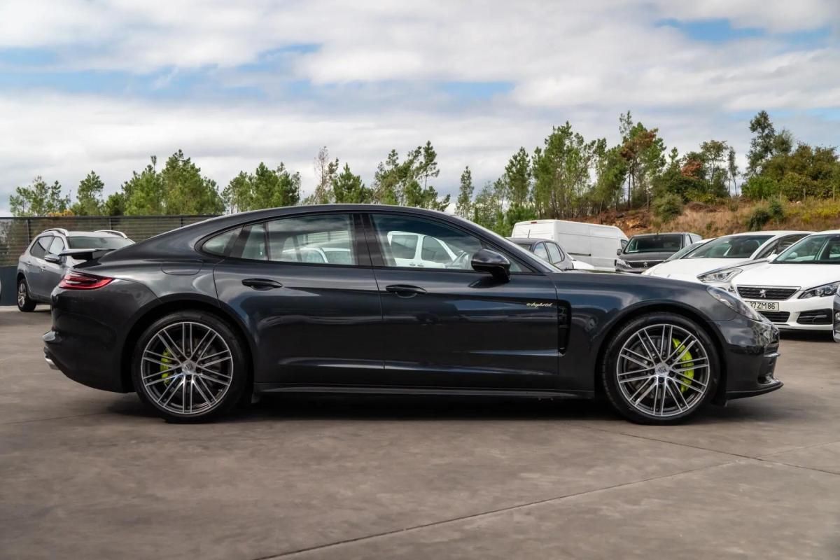 porsche-panamera-2018-hibrido-a-gasolina-2894cc
