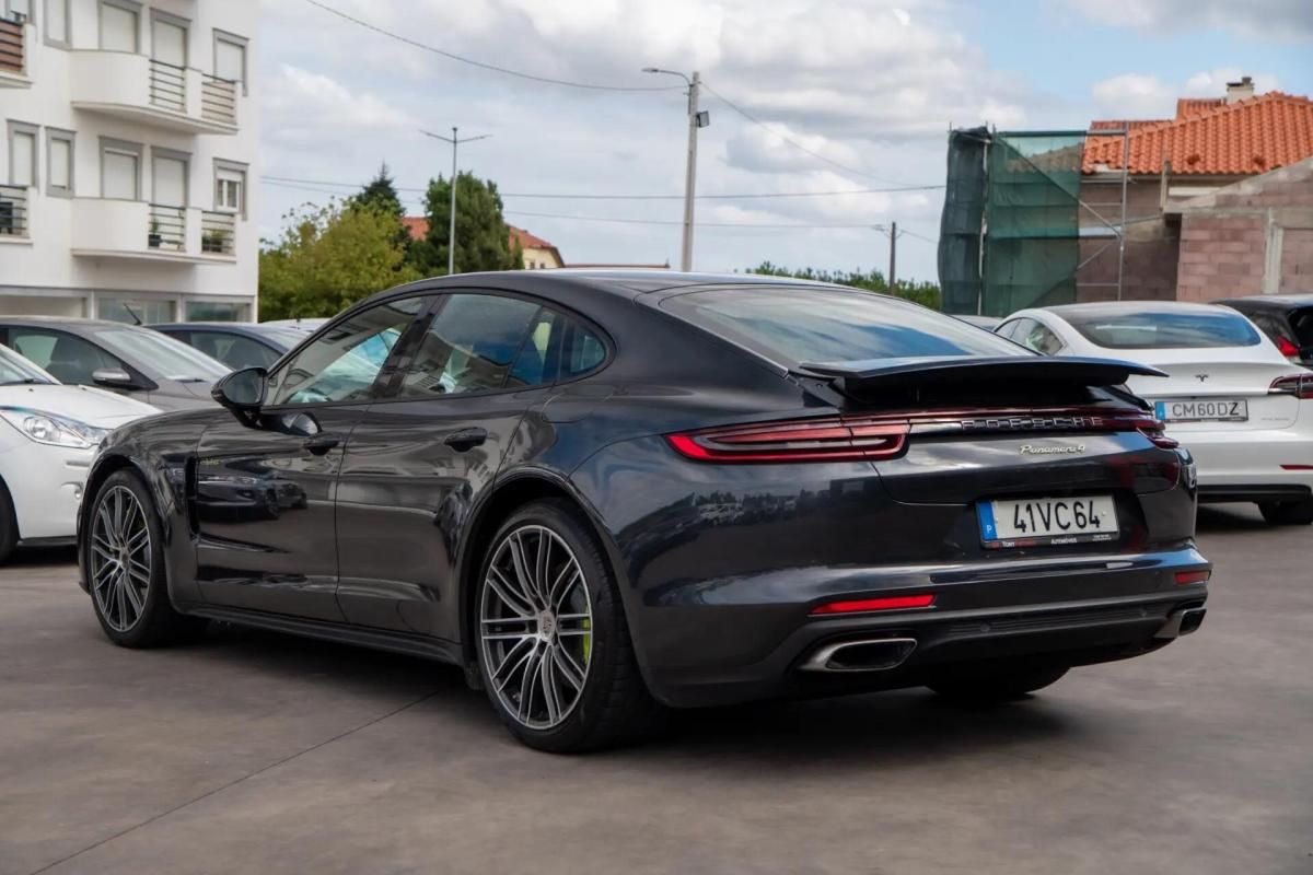 porsche-panamera-2018-hibrido-a-gasolina-2894cc
