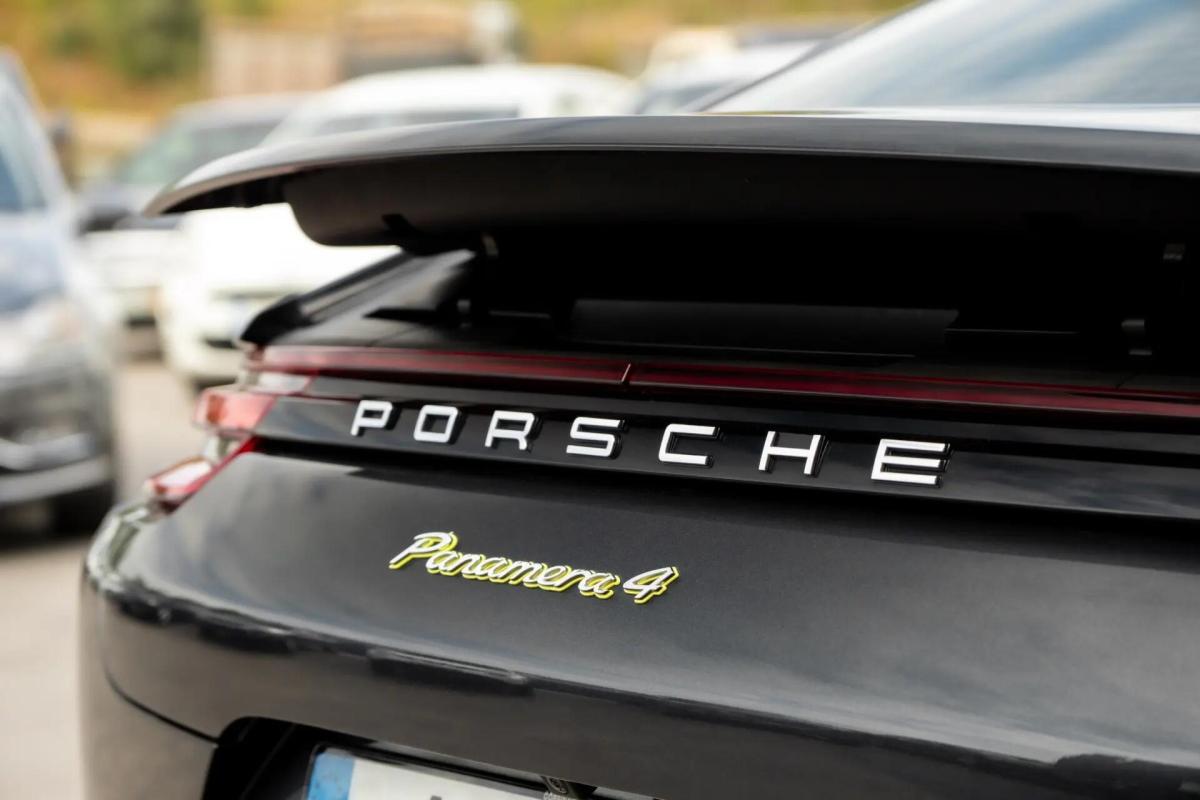 porsche-panamera-2018-hibrido-a-gasolina-2894cc