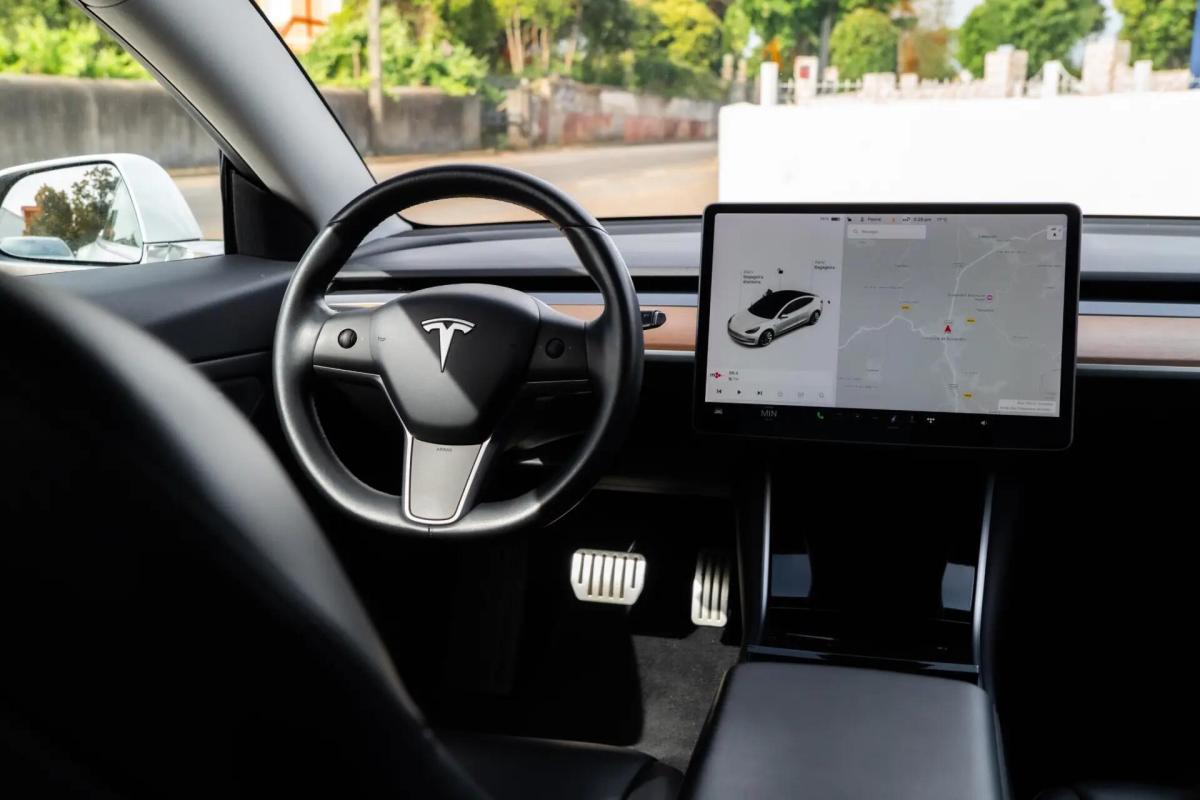 tesla-model-3-2019-eletrico-0cc