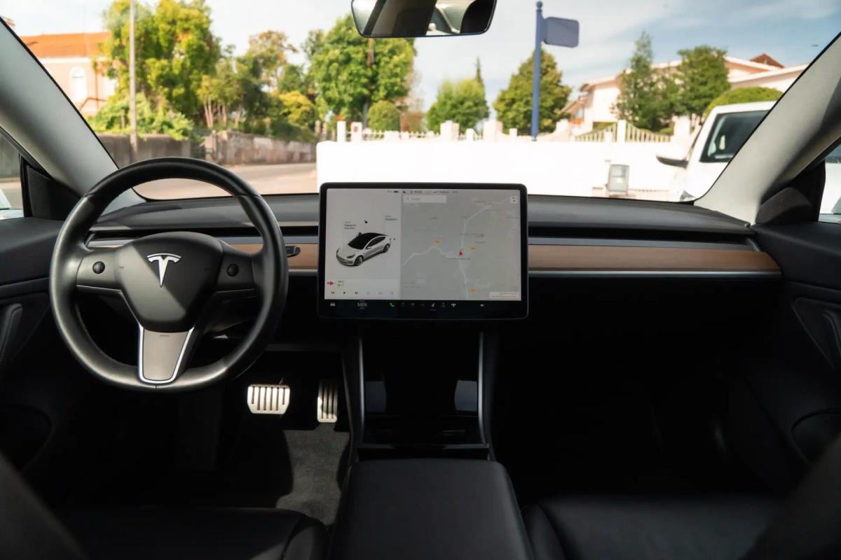 tesla-model-3-2019-eletrico-0cc