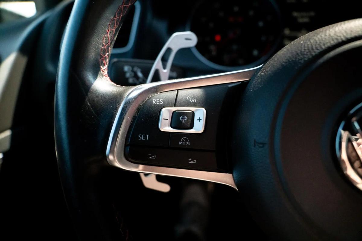 volkswagen-golf-2016-gasolina-1984cc