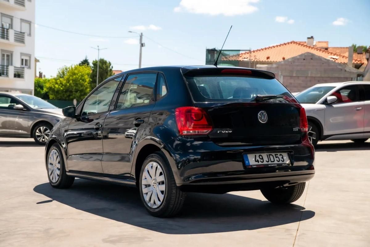 volkswagen-polo-2010-diesel-1598cc