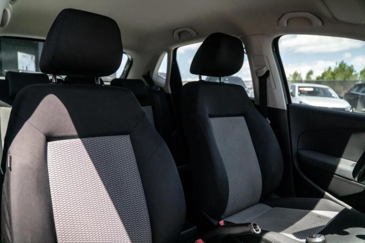 volkswagen-polo-2010-diesel-1598cc