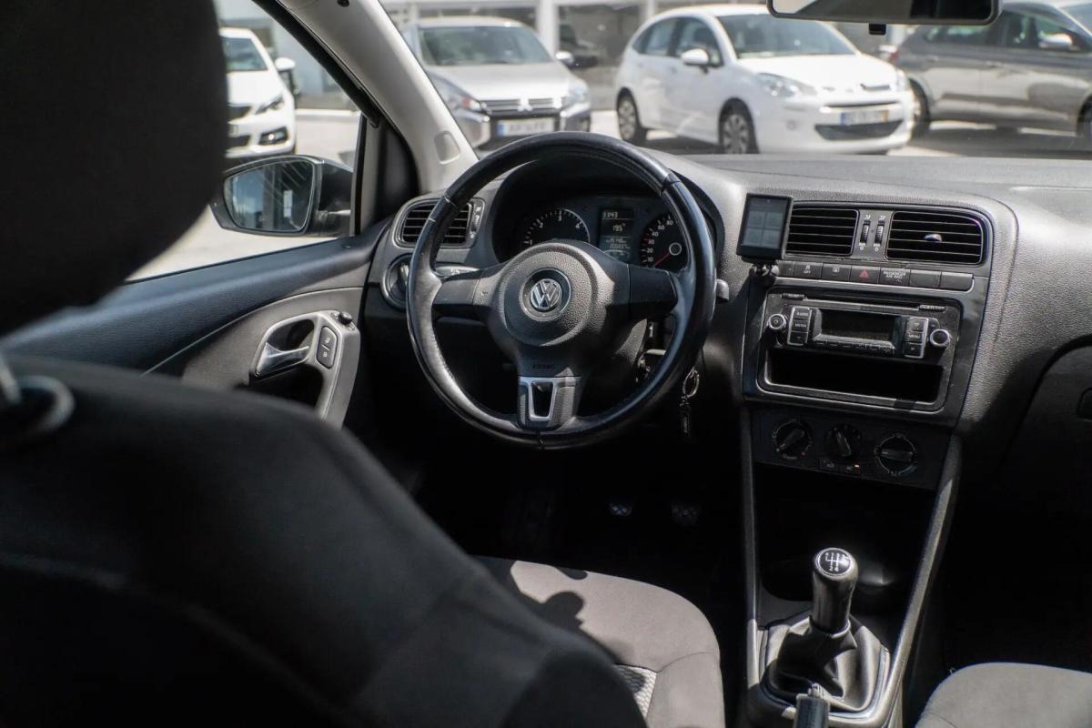 volkswagen-polo-2010-diesel-1598cc