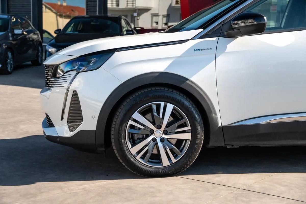 peugeot-3008-2022-hibrido-a-gasolina-1598cc