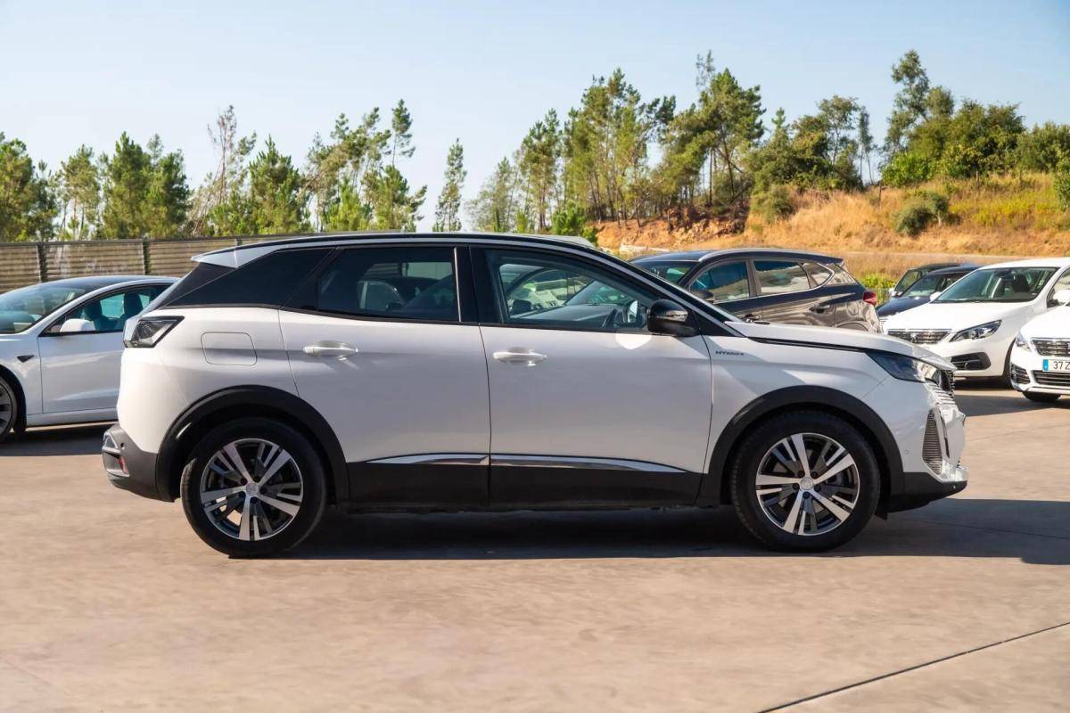 peugeot-3008-2022-hibrido-a-gasolina-1598cc