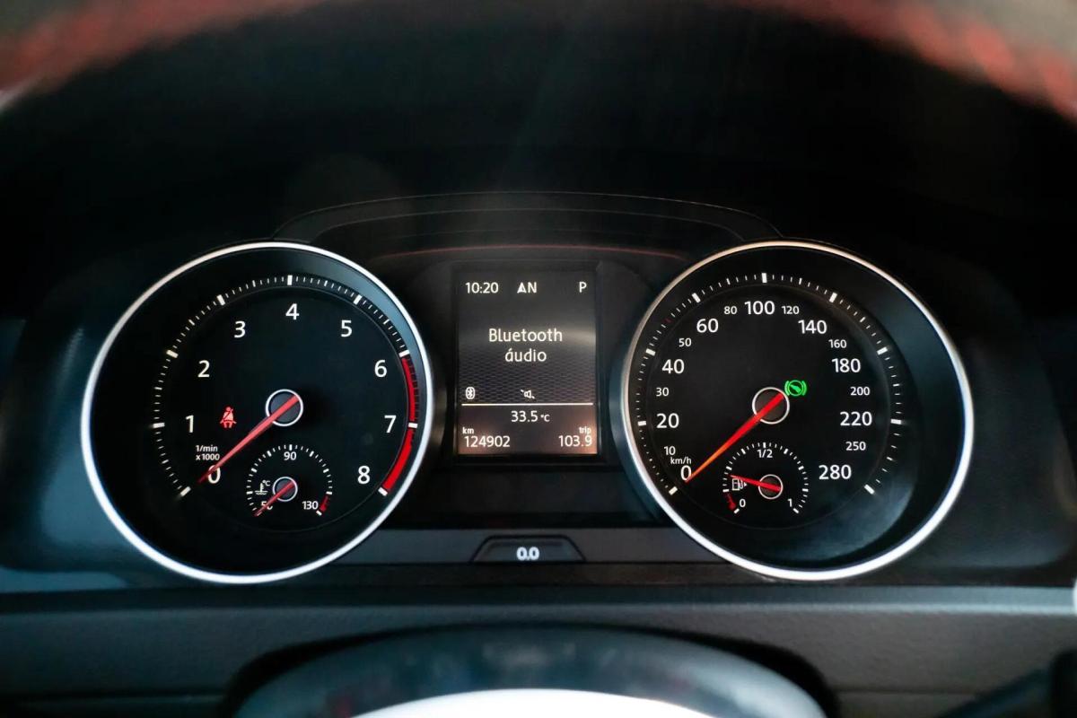 volkswagen-golf-2016-gasolina-1984cc