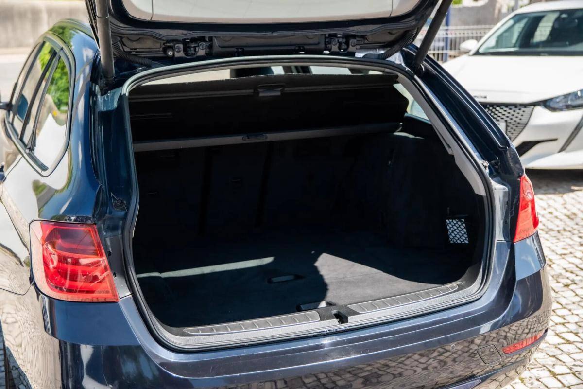 bmw-serie-3-318d-touring-2013-diesel-1995cc