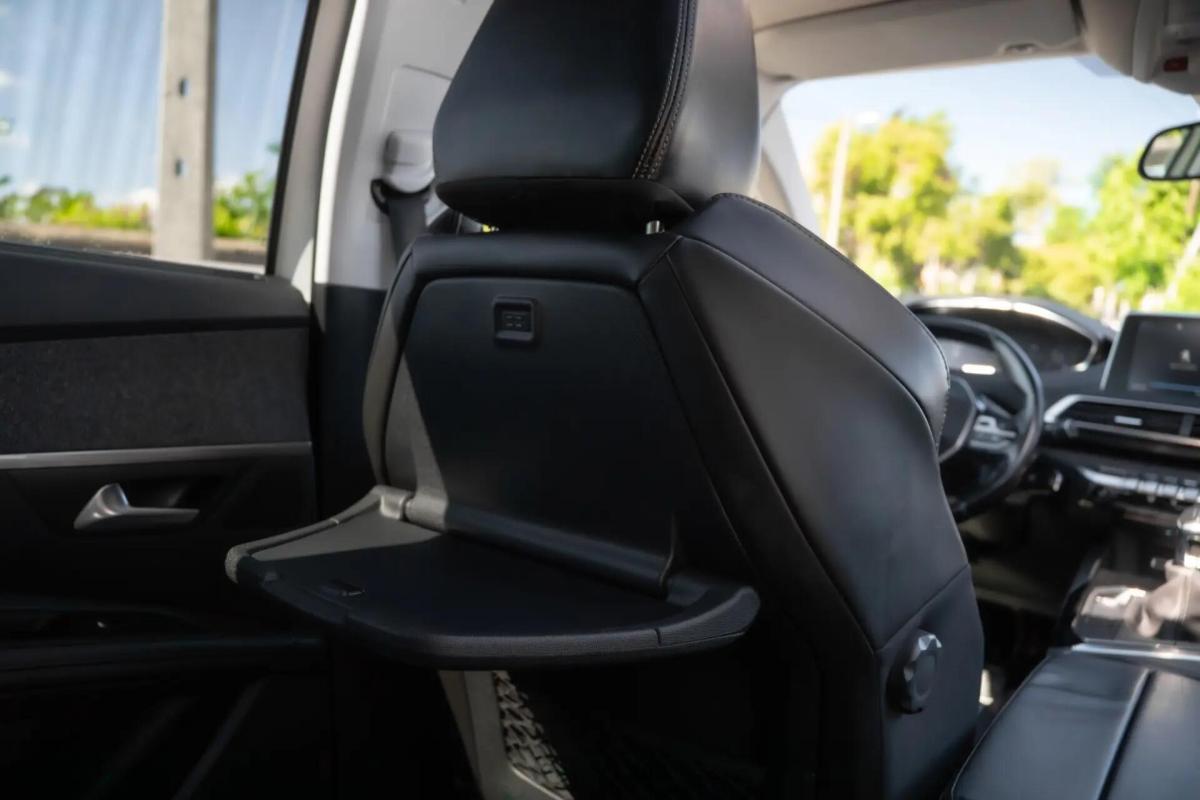 peugeot-5008-2018-diesel-1499cc