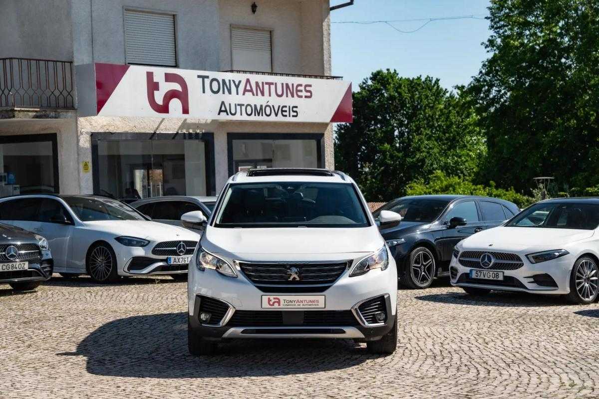 peugeot-5008-2018-diesel-1499cc