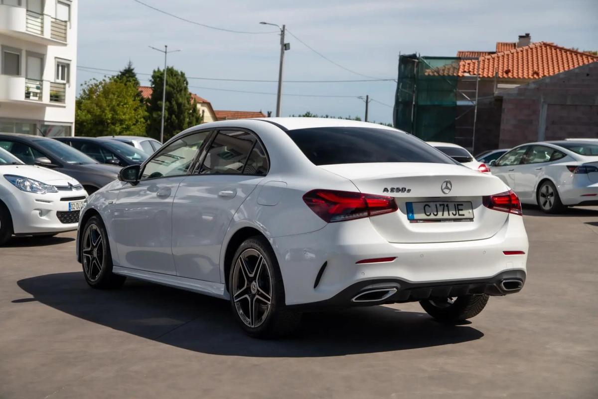 mercedes-benz-classe-a-2020-hibrido-a-gasolina-1332cc