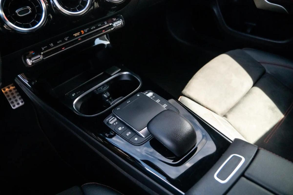 mercedes-benz-classe-a-2020-hibrido-a-gasolina-1332cc