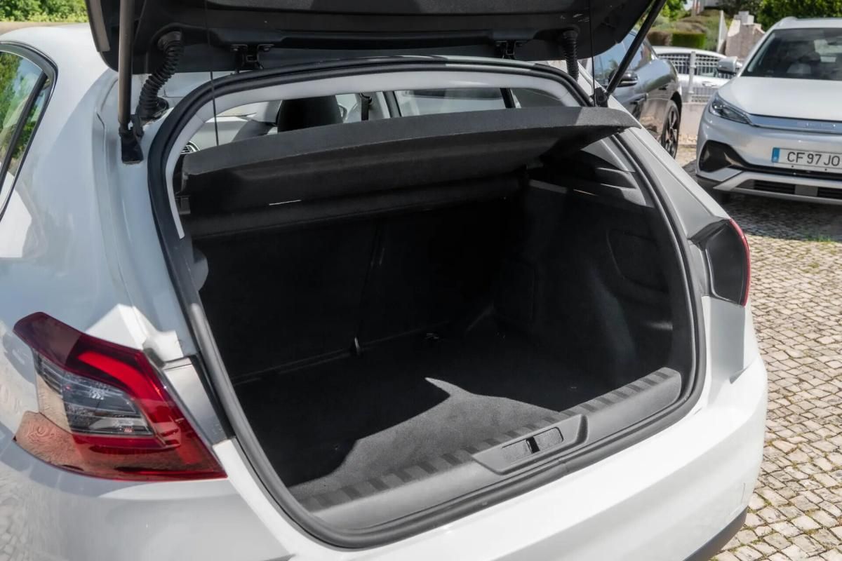 peugeot-308-2019-diesel-1499cc