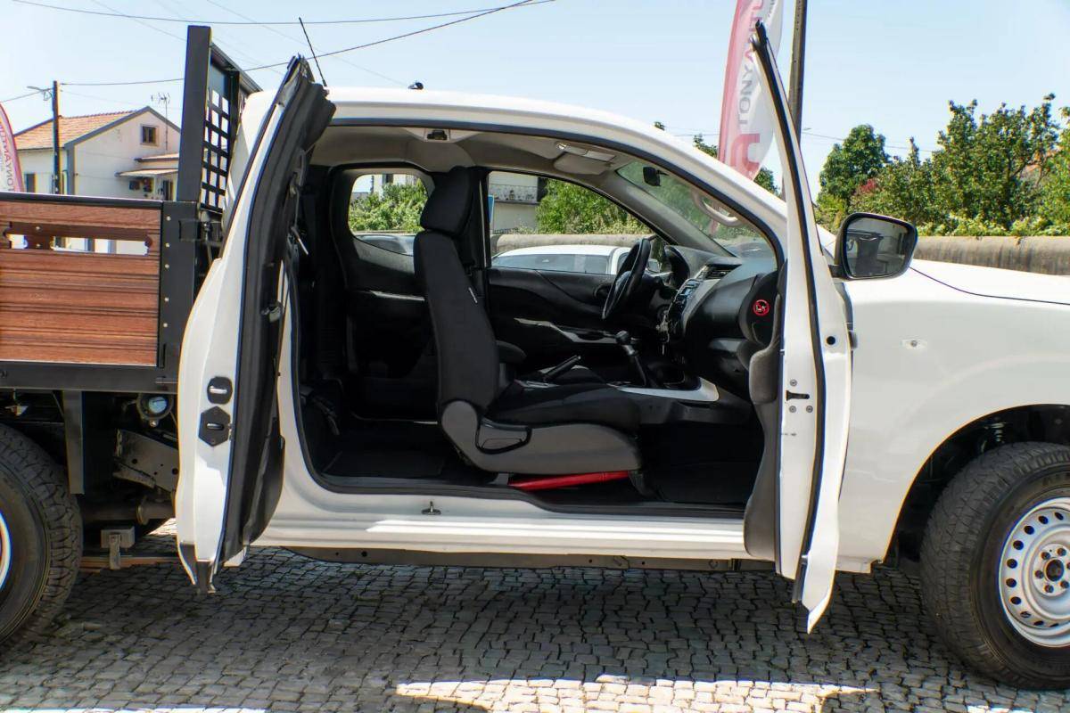 nissan-navara-2016-diesel-2488cc