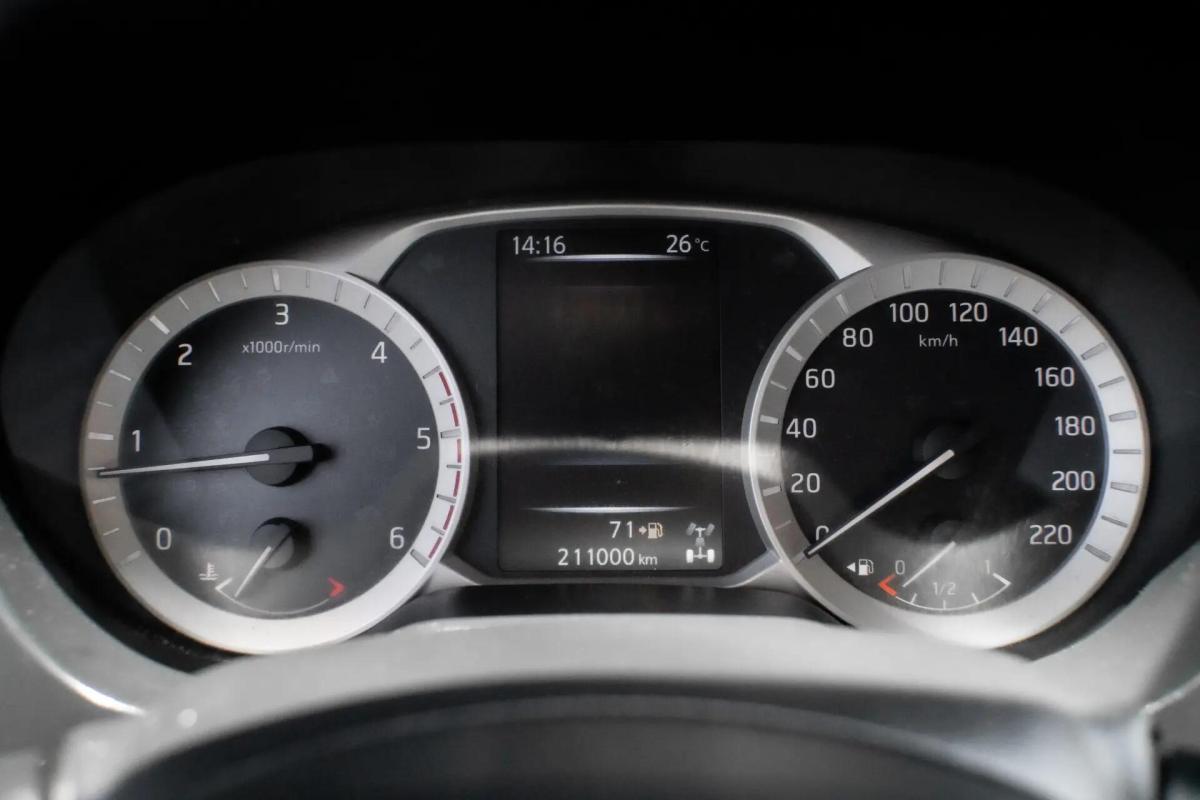 nissan-navara-2016-diesel-2488cc