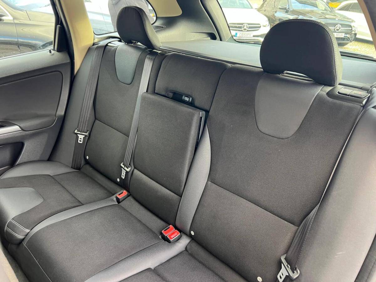 volvo-xc60-2009-diesel-2400cc