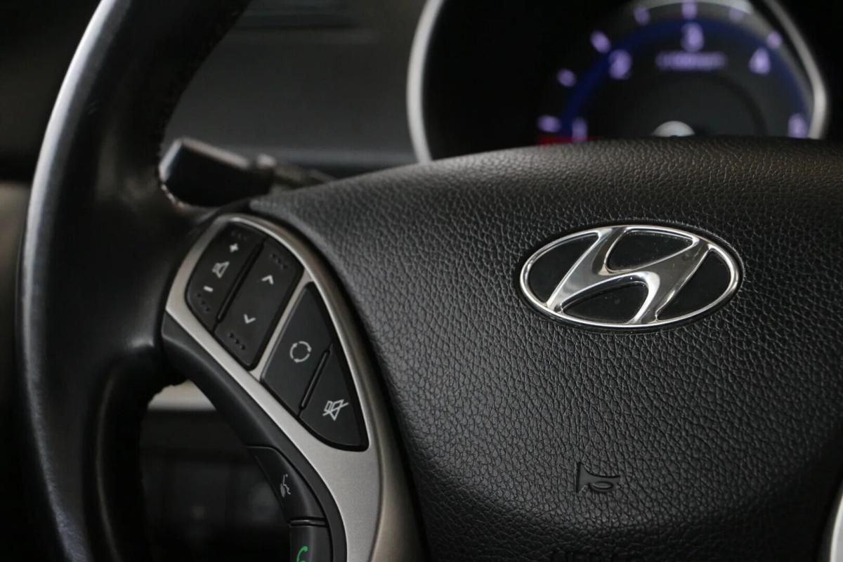 hyundai-i30-2012-diesel-1582cc