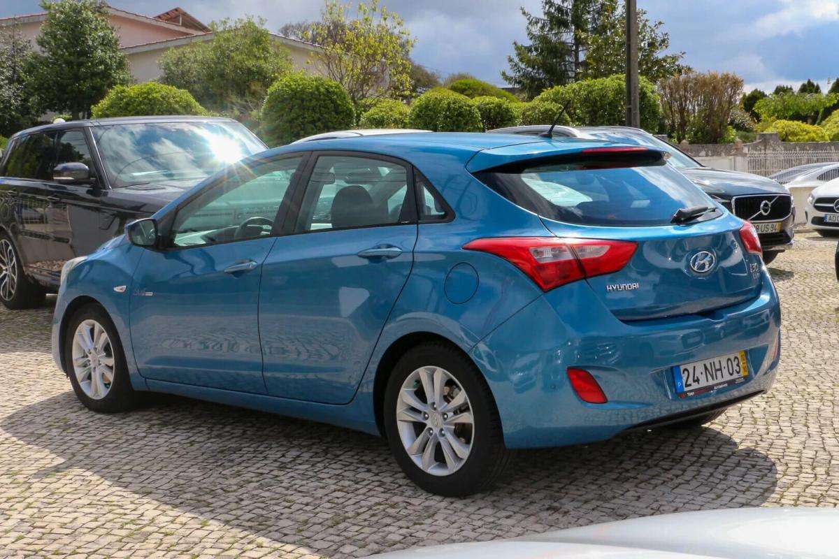 hyundai-i30-2012-diesel-1582cc