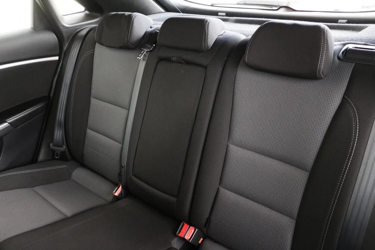 hyundai-i30-2012-diesel-1582cc