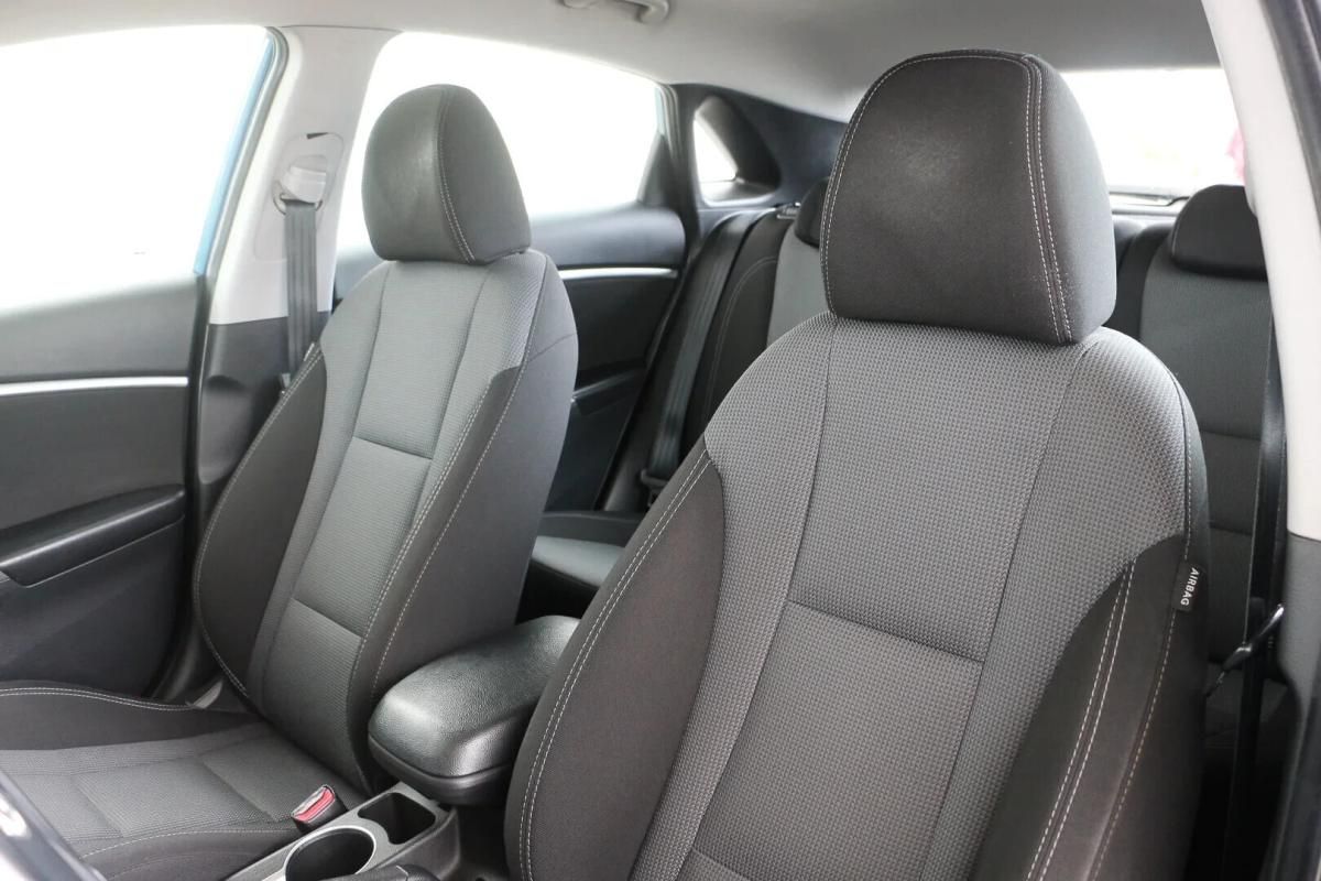 hyundai-i30-2012-diesel-1582cc