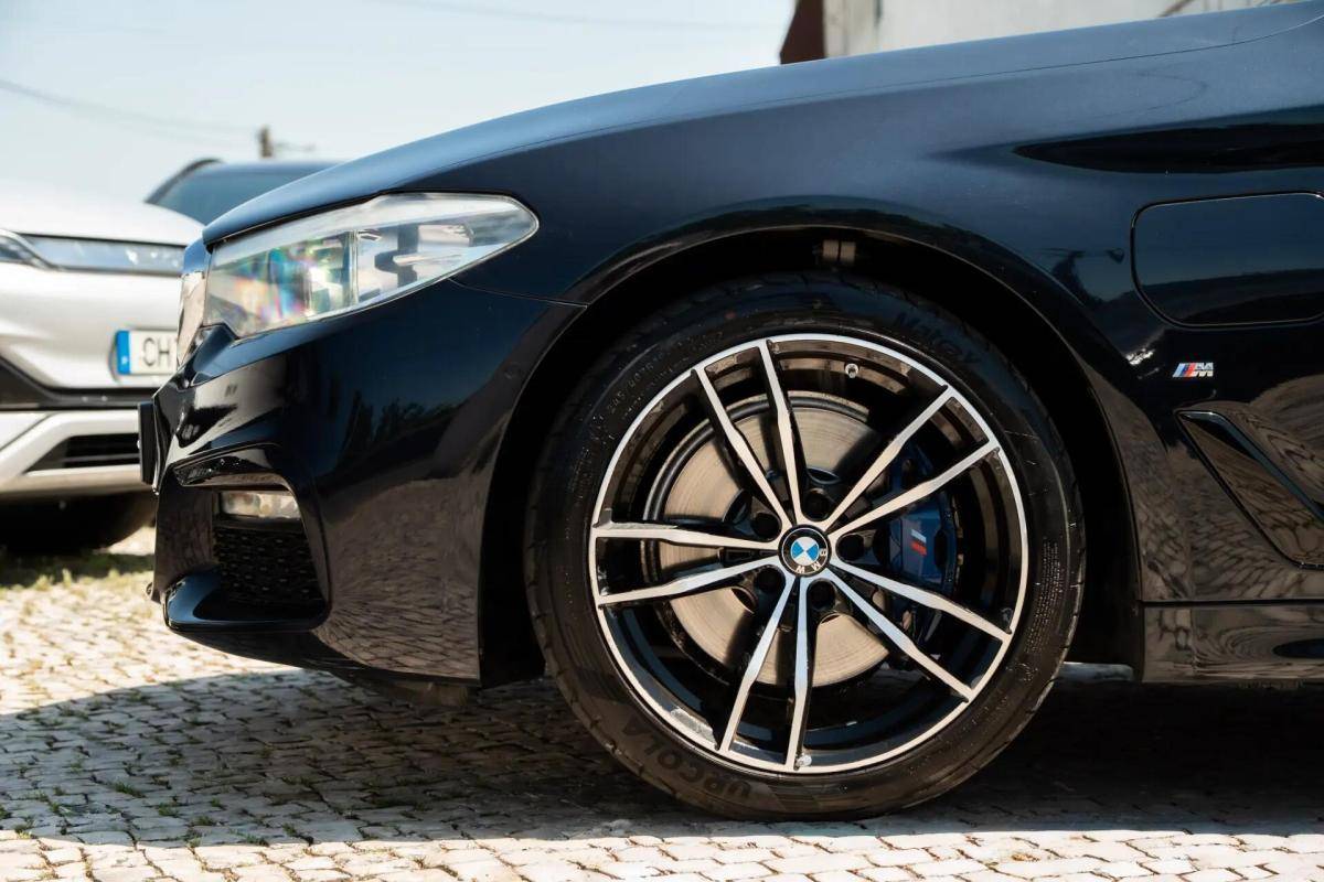 bmw-serie-5-2018-hibrido-a-gasolina-1998cc