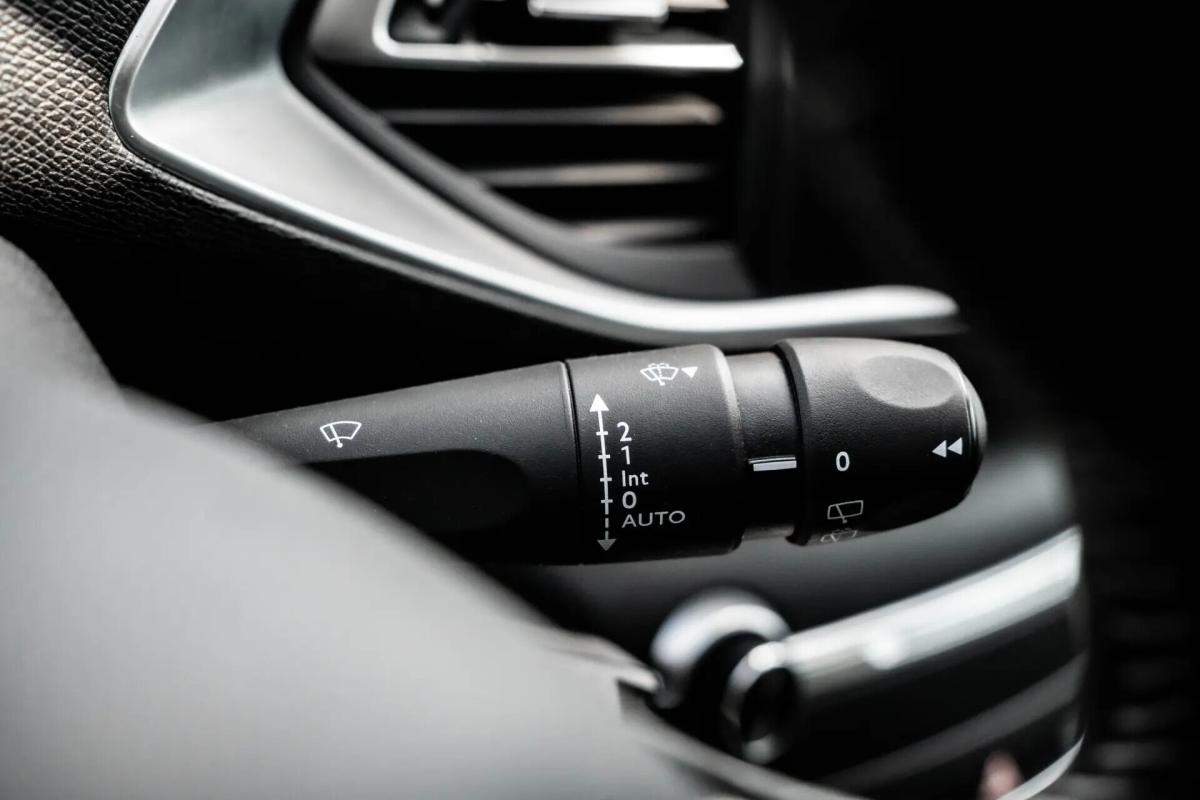 peugeot-308-2019-diesel-1499cc