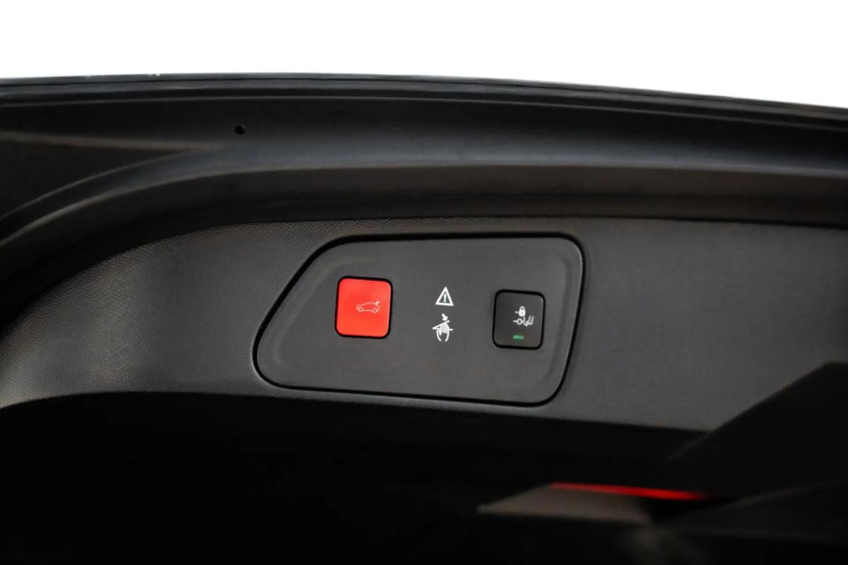 peugeot-3008-2018-diesel-1997cc