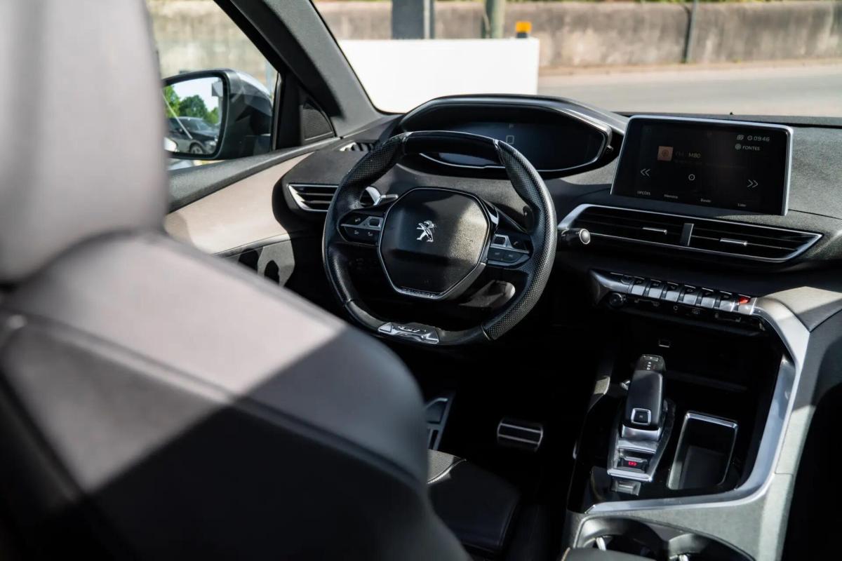 peugeot-3008-2018-diesel-1997cc