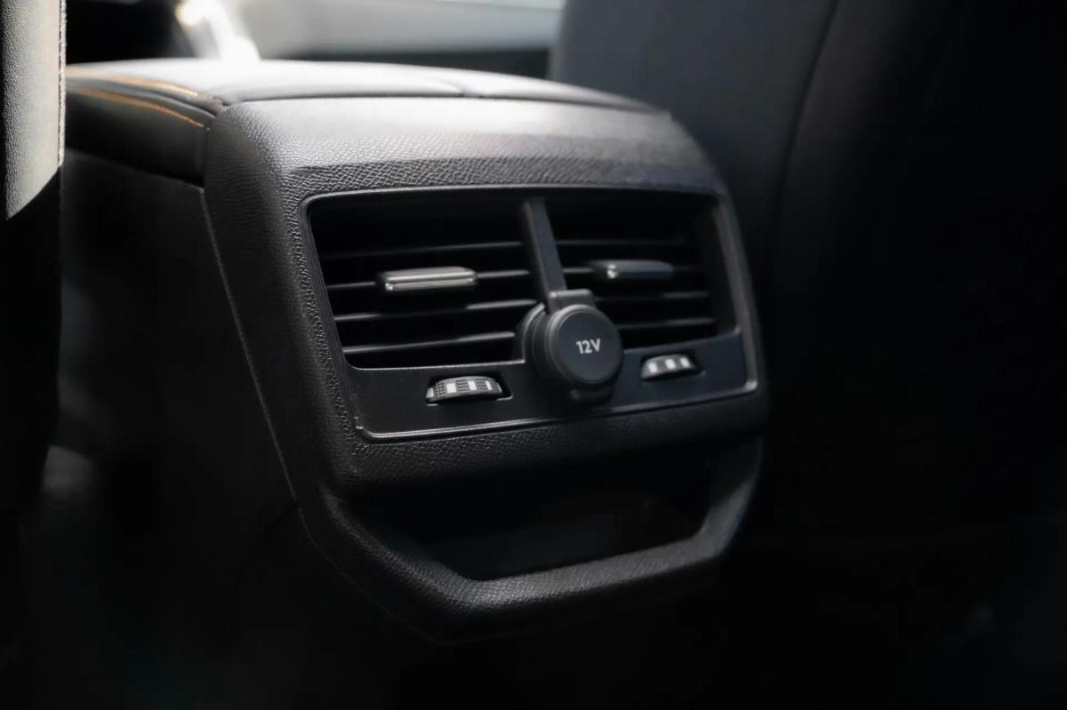 peugeot-3008-2018-diesel-1997cc