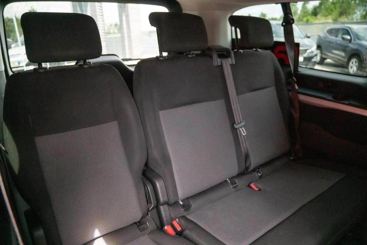peugeot-traveller-2021-diesel-1499cc