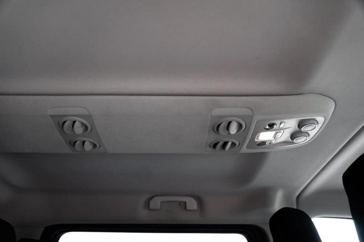 peugeot-traveller-2021-diesel-1499cc