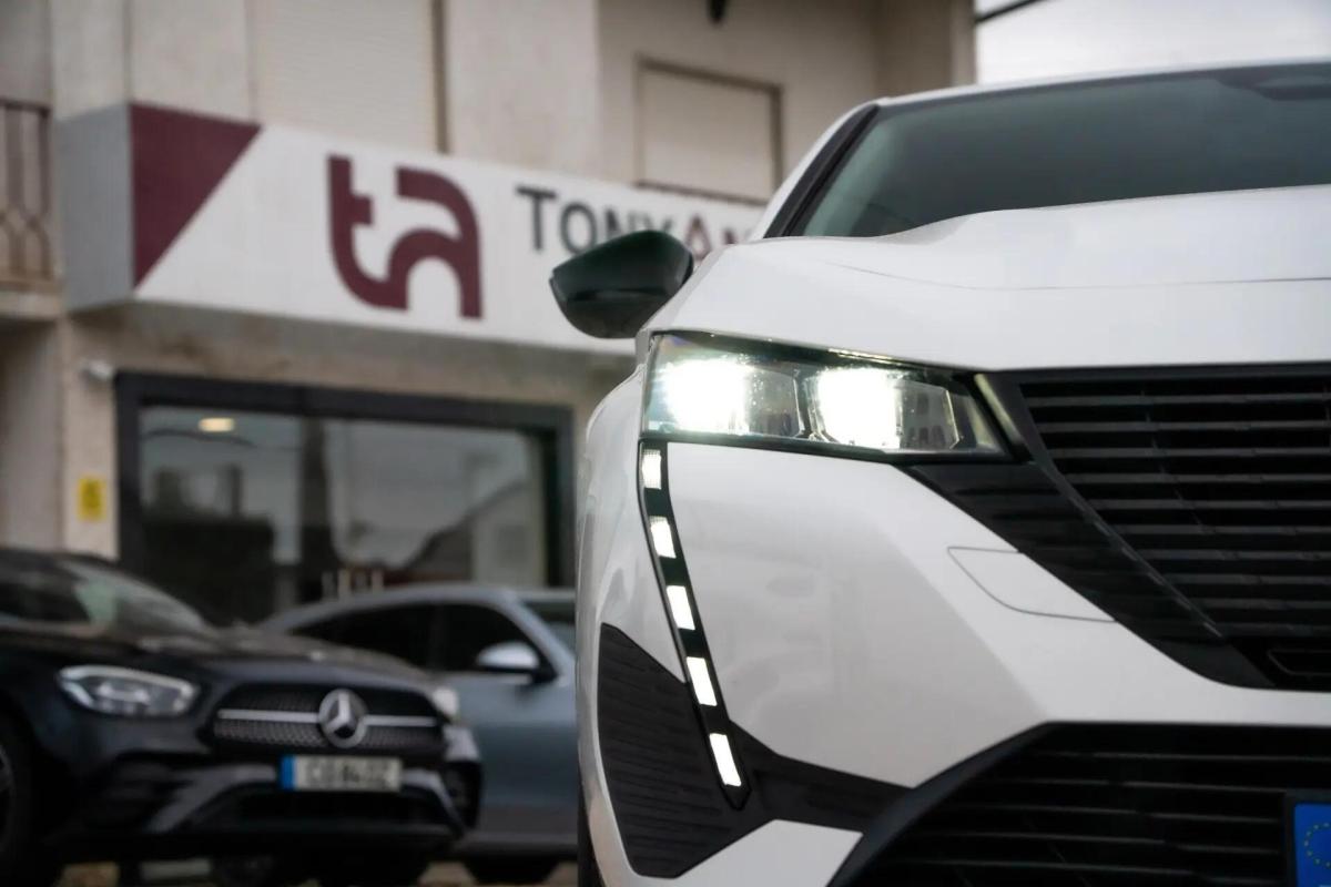 peugeot-308-sw-2022-diesel-1499cc
