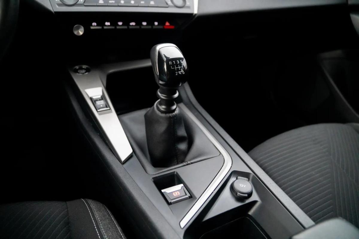 peugeot-308-sw-2022-diesel-1499cc