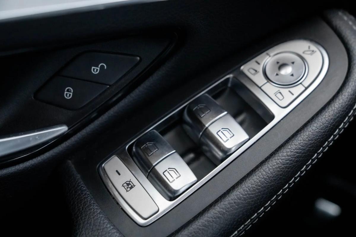 mercedes-benz-glc-250-amg-pack-night-9g-panoramico-2018-diesel-2143cc