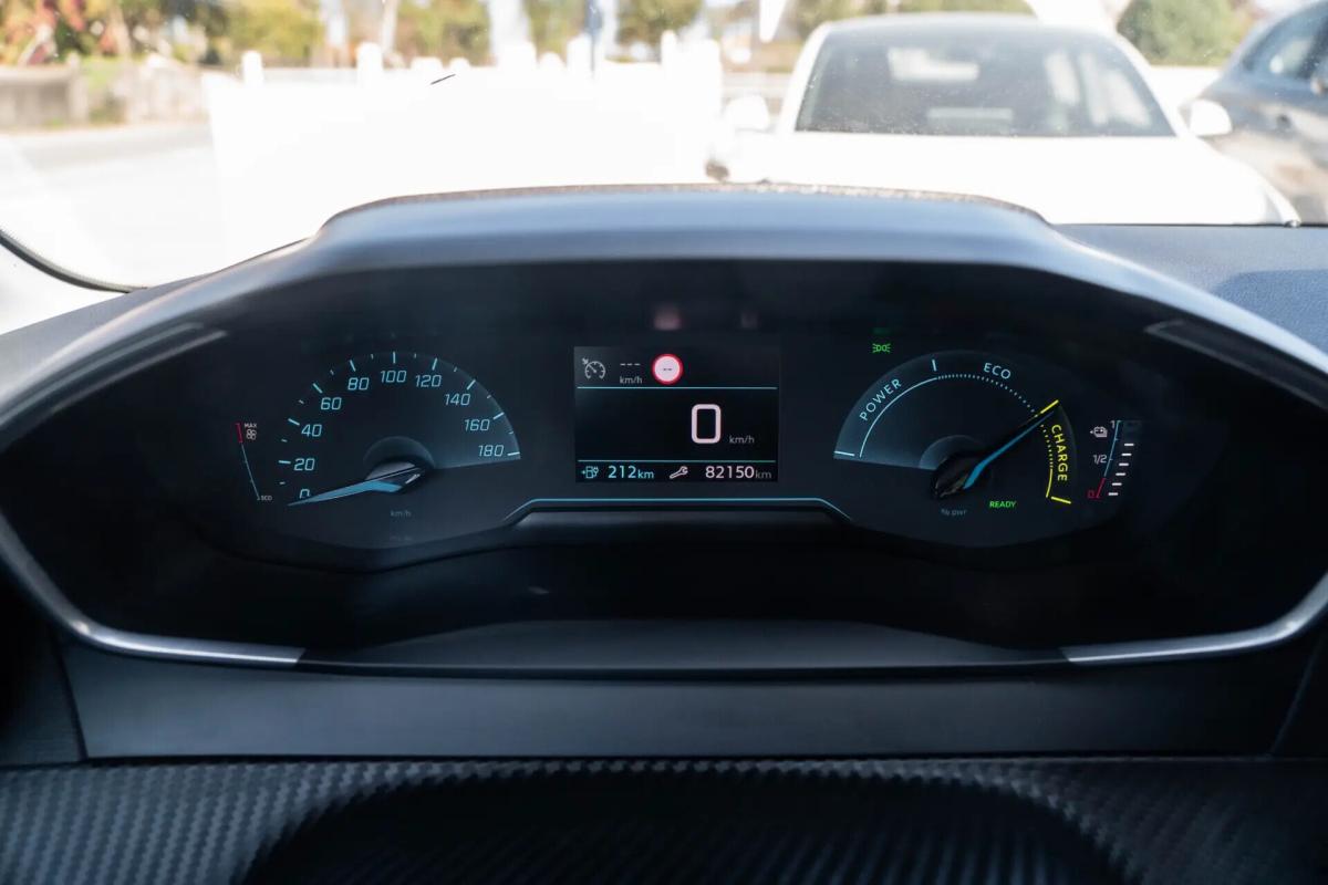 peugeot-e-208-2022-eletrico-0cc