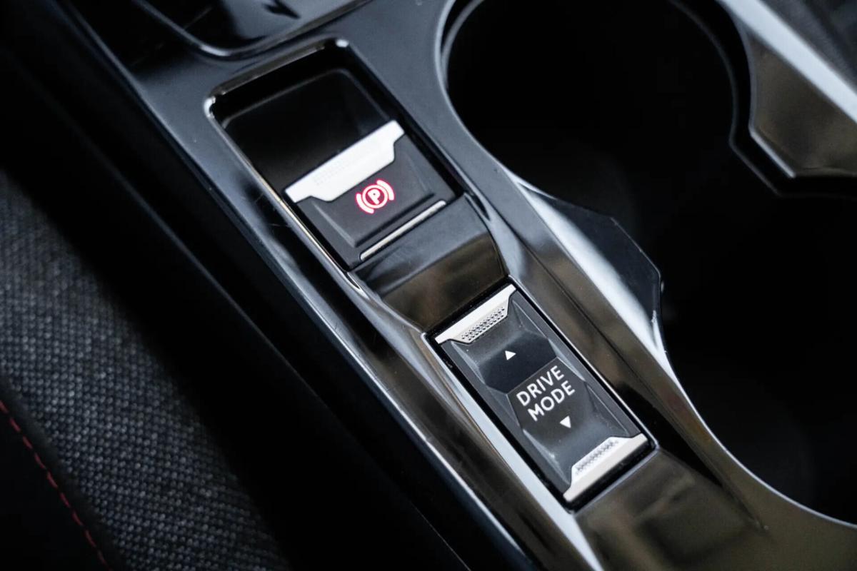 peugeot-e-208-2022-eletrico-0cc