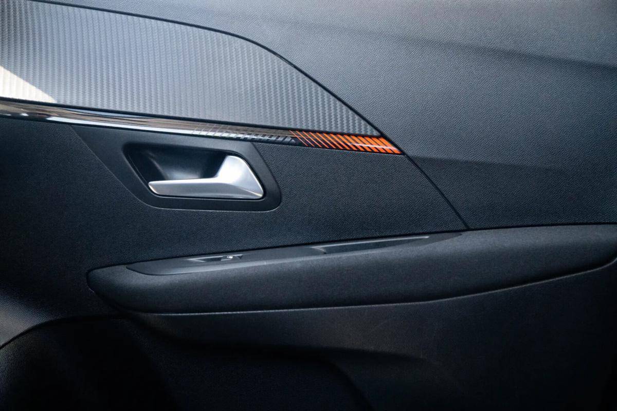 peugeot-e-208-2022-eletrico-0cc