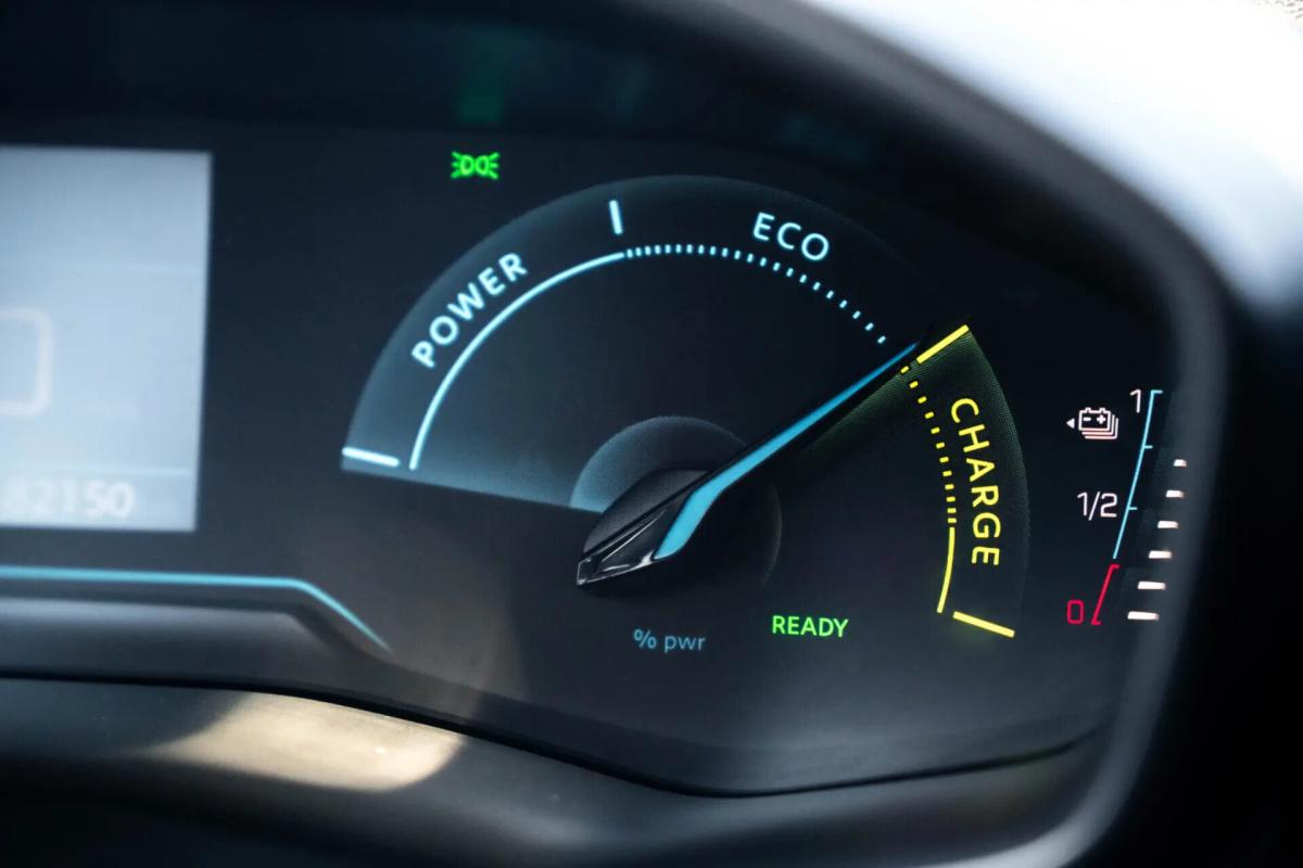 peugeot-e-208-2022-eletrico-0cc