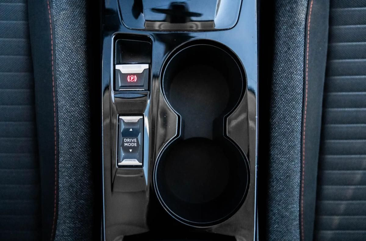 peugeot-e-208-2022-eletrico-0cc