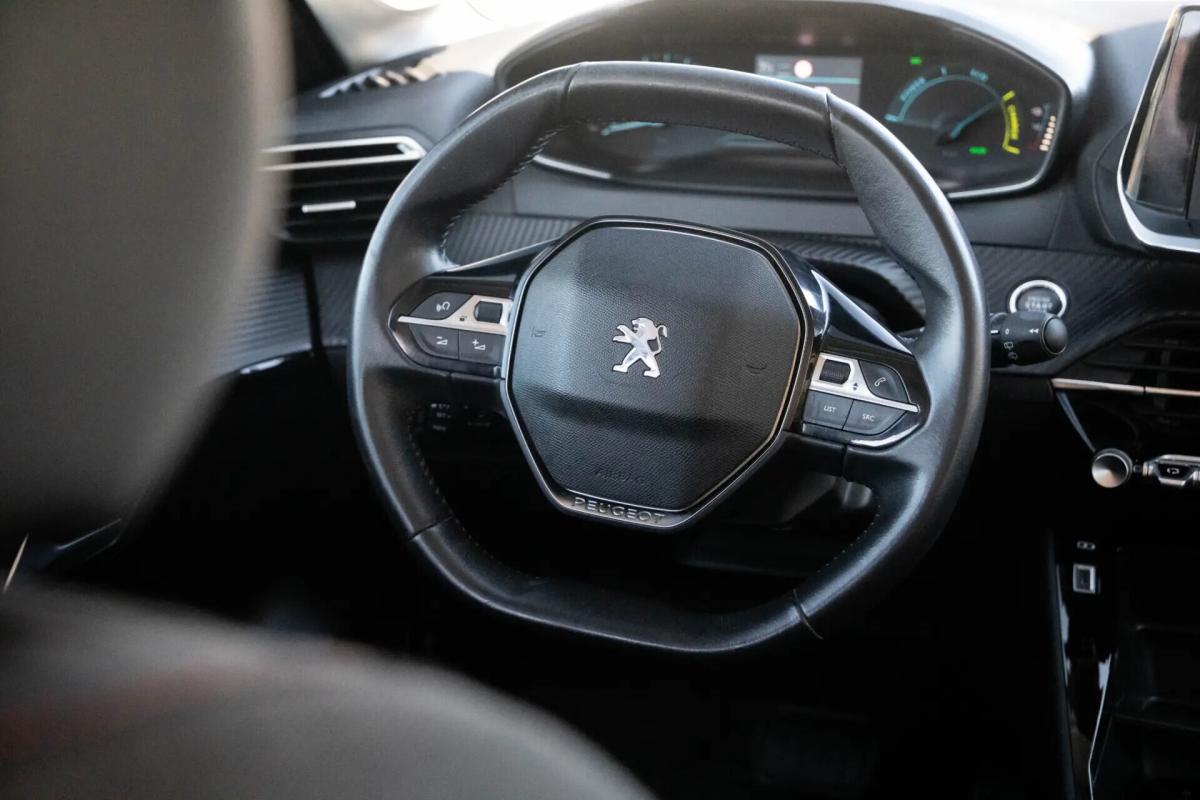 peugeot-e-208-2022-eletrico-0cc