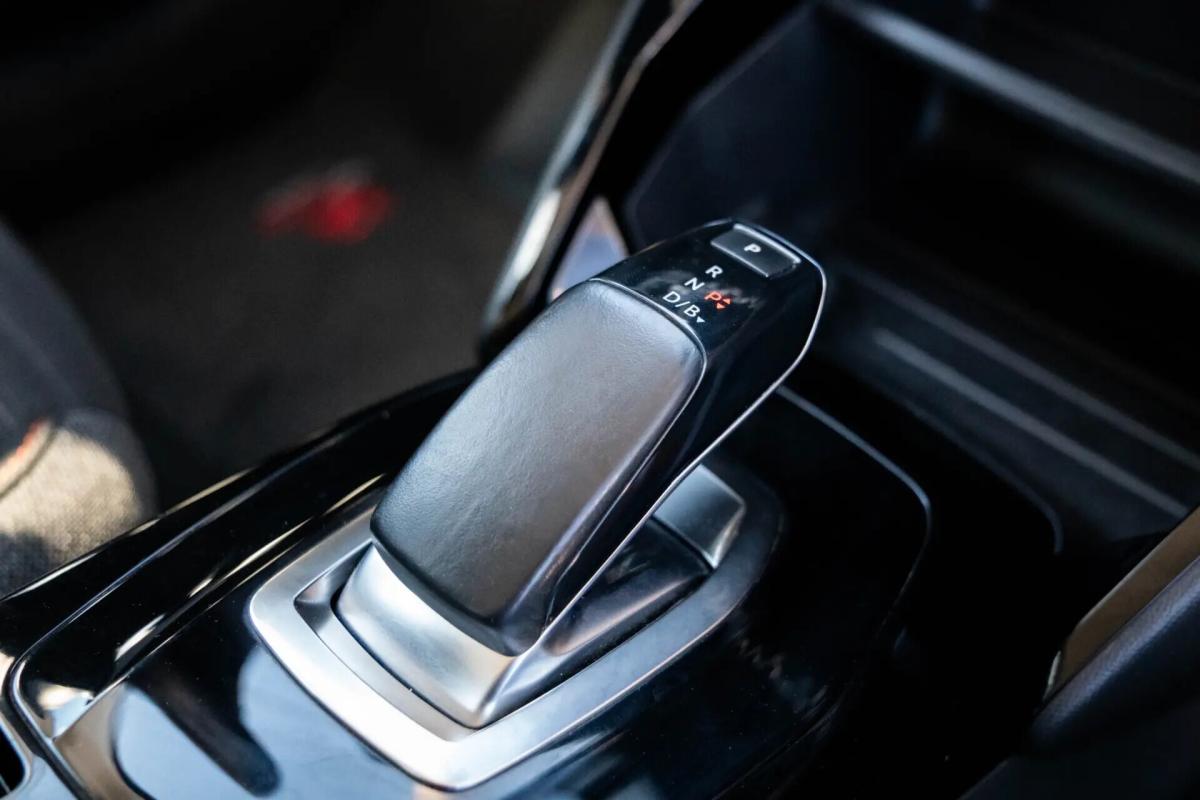 peugeot-e-208-2022-eletrico-0cc