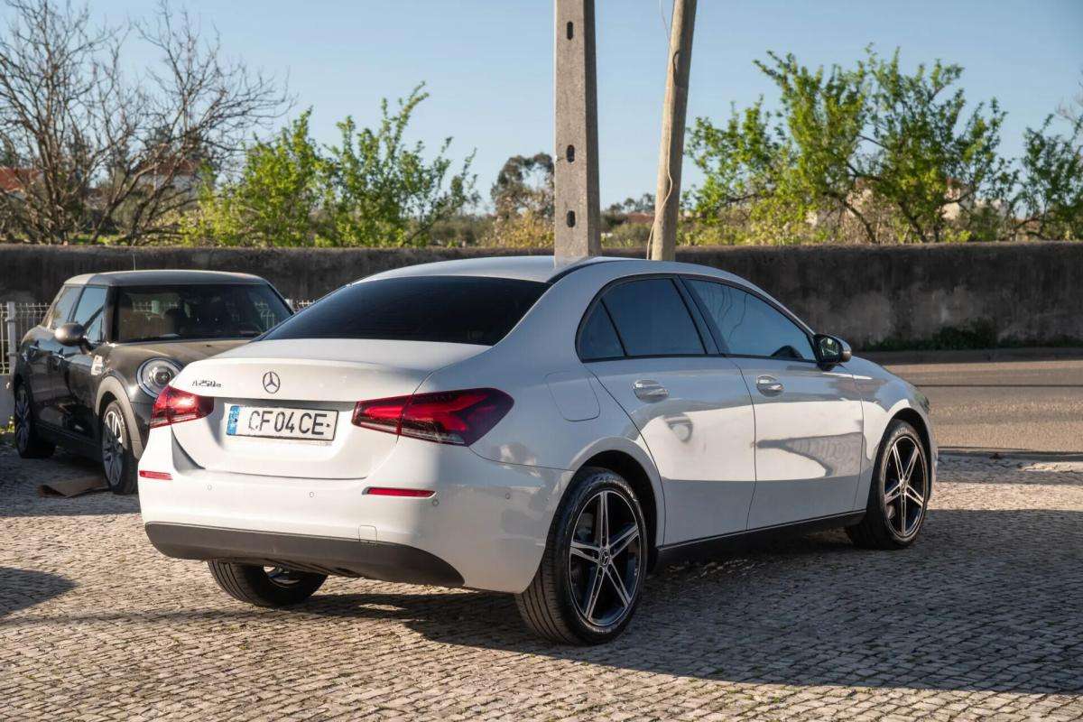 mercedes-benz-classe-a-a-250-e-2022-hibrido-a-gasolina-1332cc
