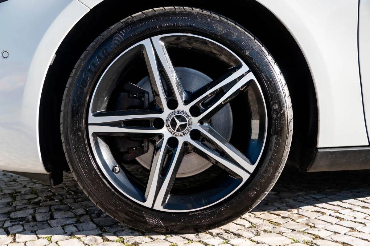 mercedes-benz-classe-a-a-250-e-2022-hibrido-a-gasolina-1332cc
