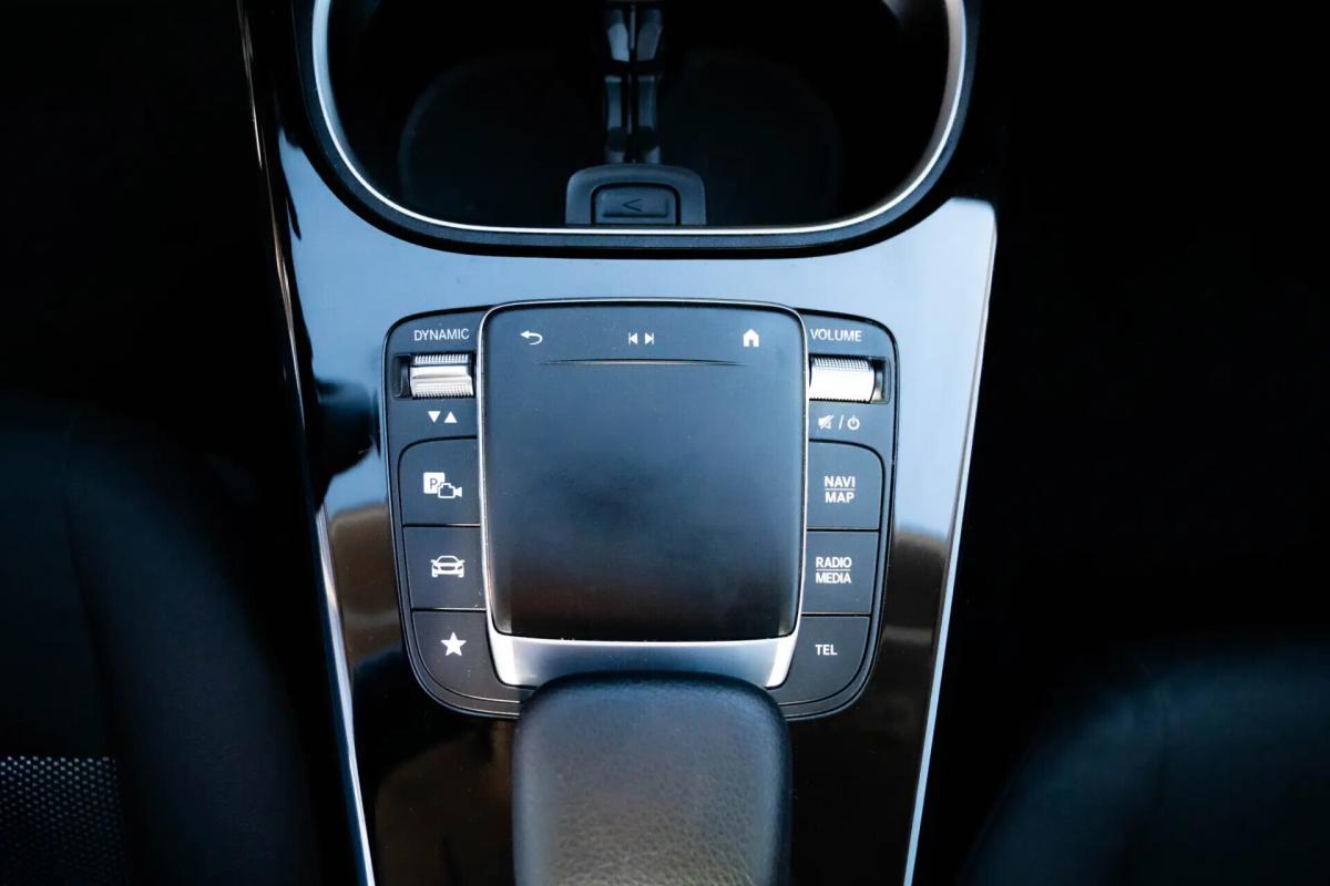 mercedes-benz-classe-a-a-250-e-2022-hibrido-a-gasolina-1332cc