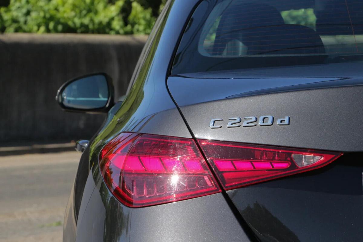mercedes-benz-classe-c-c220-t-d-eq-boost-2021-diesel-1993cc