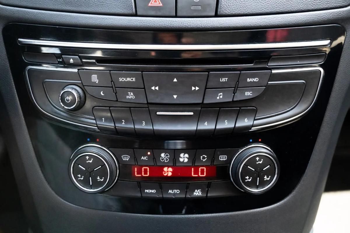 peugeot-508-sw-2011-diesel-1560cc