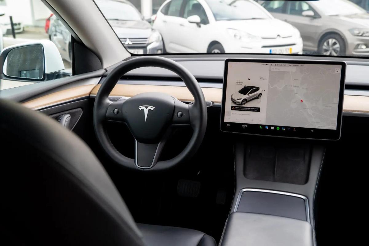 tesla-model-y-2023-eletrico-0cc