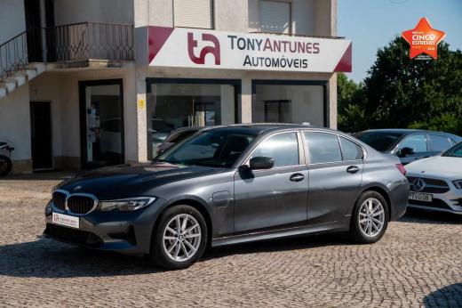 bmw-serie-3-330e-2020-hibrido-a-gasolina-1998cc