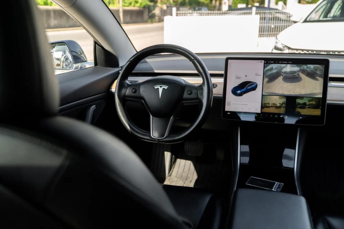 tesla-model-3-2019-eletrico-0cc